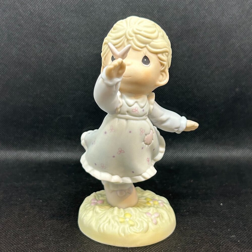 Precious Moments "Happiness Is At Our Fingertips"  figurine